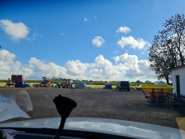 Opinii despre TERRAMAK. Maquinaria Agricola în Canelones - Centro comercial