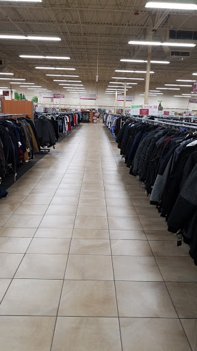 Clothing Store «Burlington Coat Factory», reviews and photos, 6900 Chestnut St, Gilroy, CA 95020, USA