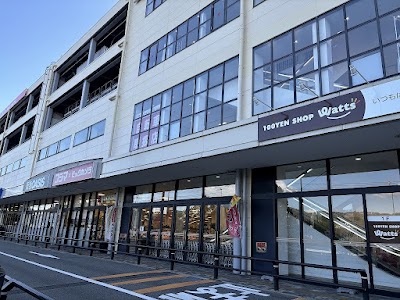 ワッツ 箕面コジマXビックカメラ店