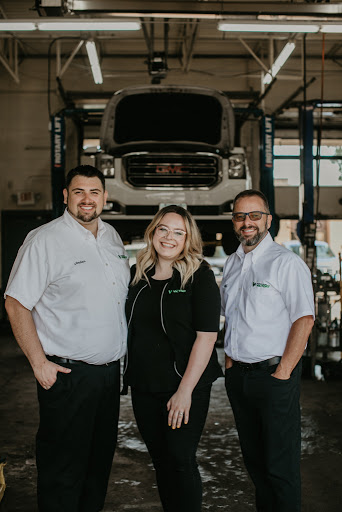 Auto Repair Shop «Victory Auto Service & Glass», reviews and photos, 8098 Brooklyn Blvd, Brooklyn Park, MN 55445, USA