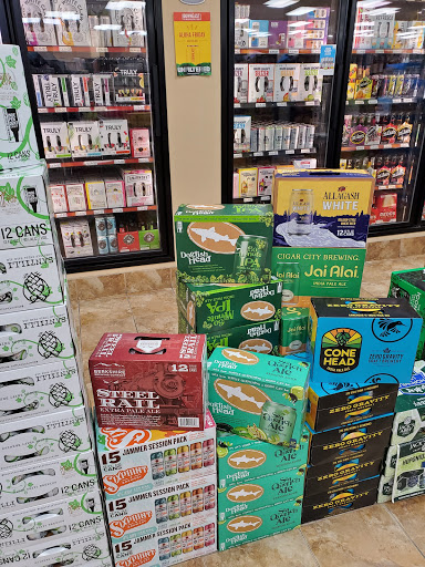 Liquor Store «UXBRIDGE LIQUORS», reviews and photos, 158 N Main St, Uxbridge, MA 01569, USA