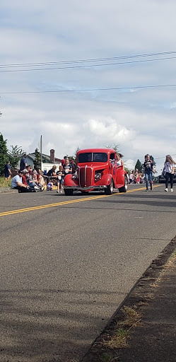 Grocery Store «Harvest Market Estacada», reviews and photos, 280 N Broadway St, Estacada, OR 97023, USA