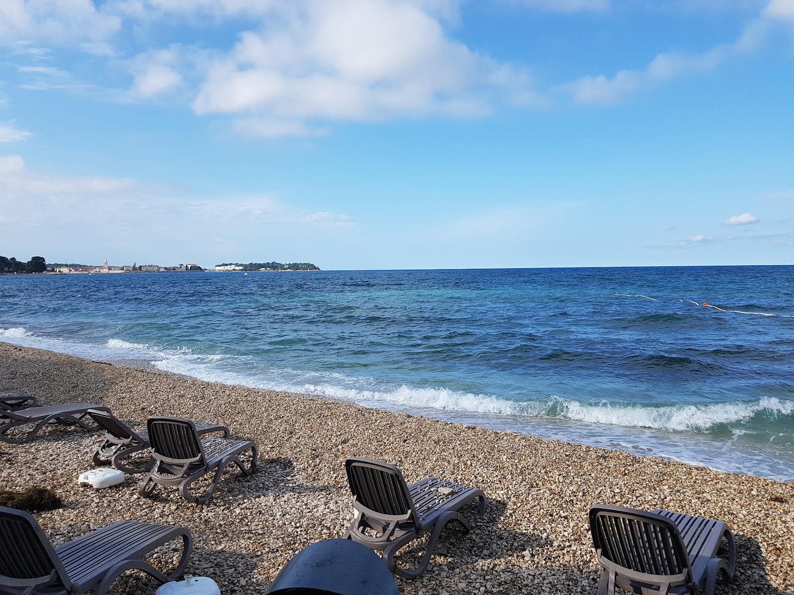 Foto von Materada beach mit mittlere buchten