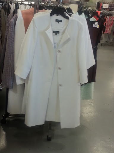 Clothing Store «K&G Fashion Superstore», reviews and photos, 18000 Vernier Rd, Harper Woods, MI 48225, USA