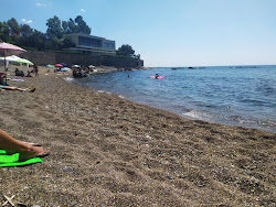 Photo de La spiaggia bella - endroit populaire parmi les connaisseurs de la détente