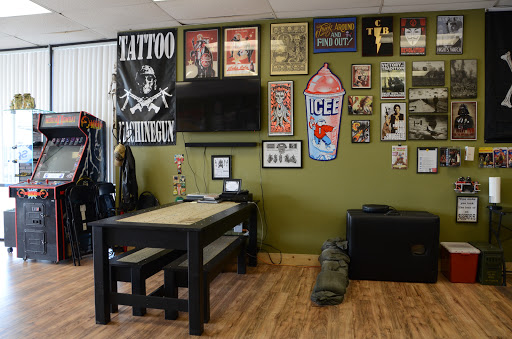 Tattoo Shop «Tattoo Machine Gun- Clark», reviews and photos, 1705 Charlestown New Albany Rd a, Jeffersonville, IN 47130, USA