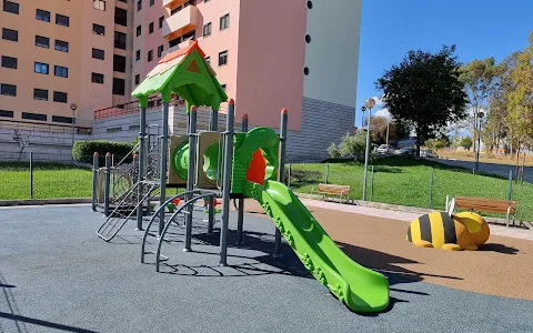 Parque Urbano da Quinta Nova image