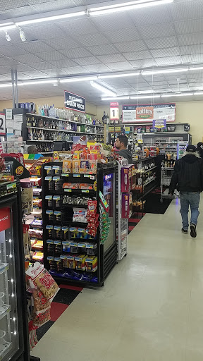 Grocery Store «Landmark Food Center», reviews and photos, 4644 Fenton Rd, Flint, MI 48507, USA