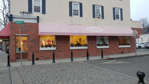 Cosmetics Store «Benefit Cosmetics Boutique & Brow Bar», reviews and photos, 44 Purchase St, Rye, NY 10580, USA