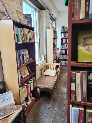 Book Store «Riverby Books», reviews and photos, 805 Caroline St, Fredericksburg, VA 22401, USA
