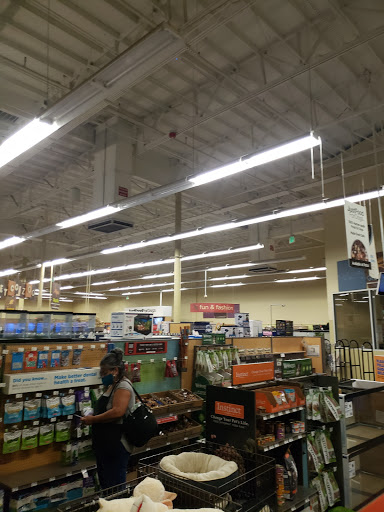 Pet Supply Store «Petco Animal Supplies», reviews and photos, 3426 Highland Ave B, National City, CA 91950, USA