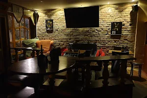 Hemmingway - Café Bar Lounge image