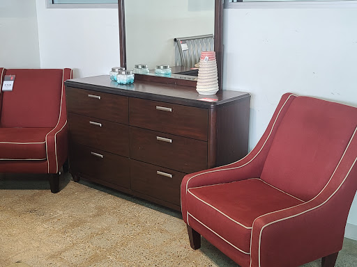 Furniture Rental Service «CORT Furniture Rental and Clearance center», reviews and photos, 1207 N Boulevard, Richmond, VA 23230, USA