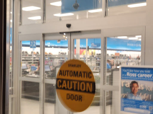 Clothing Store «Ross Dress for Less», reviews and photos, 2805 Plainfield Rd, Joliet, IL 60435, USA