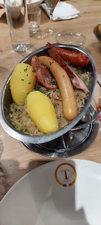 Choucroute d'Alsace du Restaurant français La Taverne - Table de caractère - Chasseneuil-du-Poitou - n°5