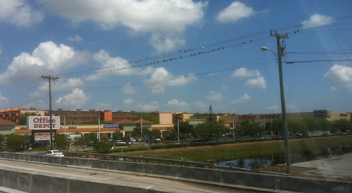 Office Supply Store «Office Depot», reviews and photos, 5301 W 20th Ave, Hialeah, FL 33012, USA