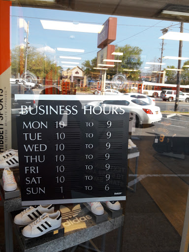 Shoe Store «Hibbett Sports», reviews and photos, 1411 W Tennessee St, Tallahassee, FL 32304, USA