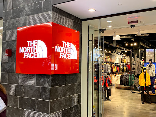 Clothing Store «The North Face», reviews and photos, 1 Garden State Plaza Blvd, Paramus, NJ 07652, USA