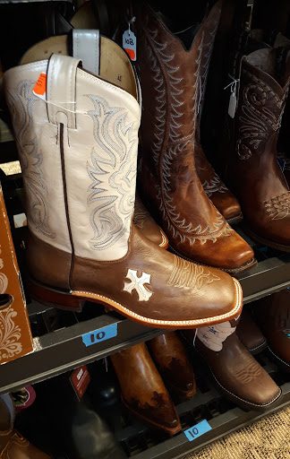 Work Clothes Store «Burlap Bag Clothing & Boots», reviews and photos, 31 S 32nd St, Colorado Springs, CO 80904, USA