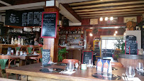 Atmosphère du Restaurant La Taverne des Gaulois à Saint-Laurent-Blangy - n°8