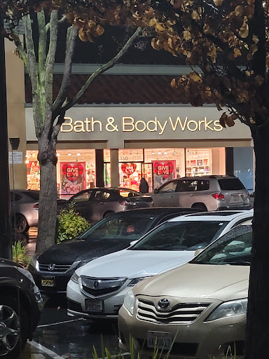 Beauty Supply Store «Bath & Body Works», reviews and photos, 9163 E Stockton Blvd, Elk Grove, CA 95624, USA