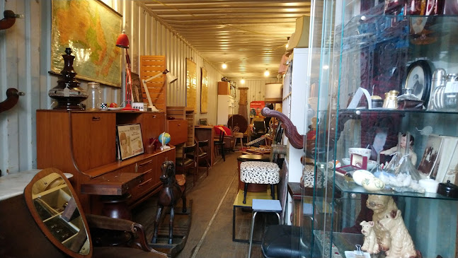 Retropolis Antique & Vintage - Shop