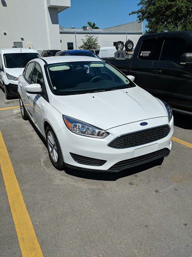 Car Dealer «Tamiami Ford», reviews and photos, 1471 Airport Pulling Rd N, Naples, FL 34104, USA