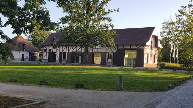 Beoordelingen van OB Zonnebeke (De letterschuur) in Roeselare - Bibliotheek