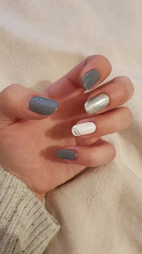 Reviews of Nails & Beauty By Annelouisa in Livingston - Beauty salon