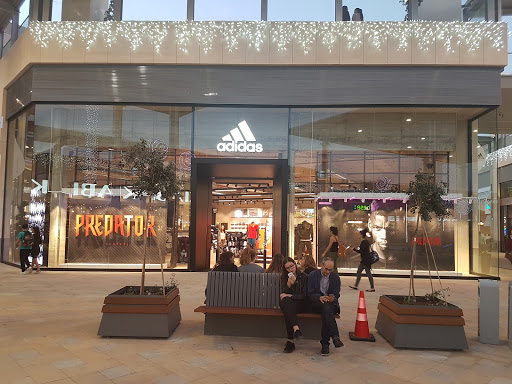 Adidas Store Alisios