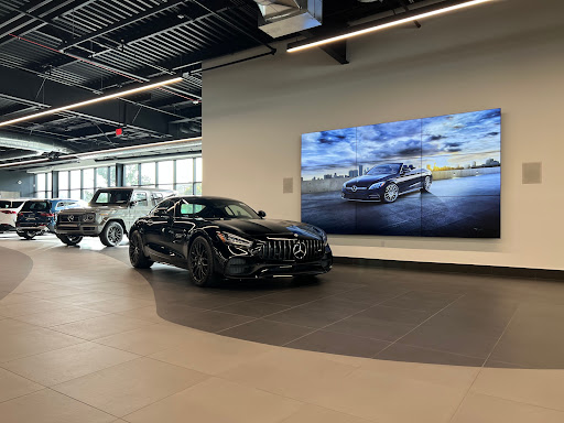 Mercedes Benz Dealer «Mercedes-Benz of San Francisco», reviews and photos, 500 8th St, San Francisco, CA 94103, USA