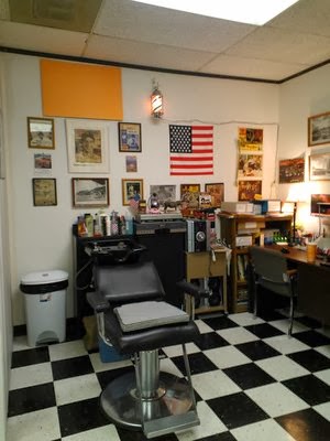 Barber Shop «Woodlake Barber Shop», reviews and photos, 2537 S Gessner Rd #101, Houston, TX 77063, USA