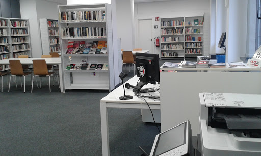 Biblioteca Zurbaranbarri