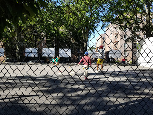 Park «Travers Park», reviews and photos, 76-9 34th Ave, Jackson Heights, NY 11372, USA