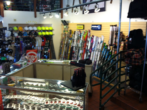 Sporting Goods Store «Mountain Recreation», reviews and photos, 491 E Main St, Grass Valley, CA 95945, USA