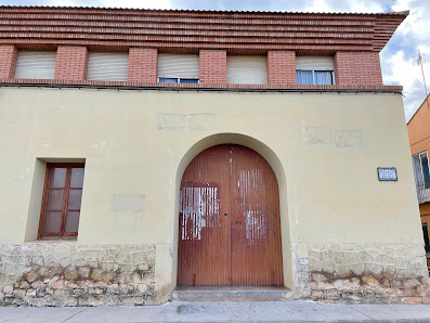 Escuela de Adultos de Santa Eulalia del Campo Pl. de los Reyes, 1, 44360 Santa Eulalia, Teruel, España