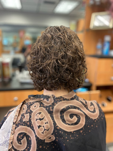 Beauty Salon «I-Clips Hair and Nails Salon», reviews and photos, 2512 Guadalupe St, Austin, TX 78705, USA