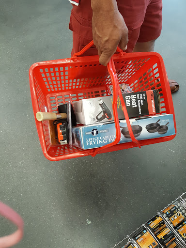 Hardware Store «Harbor Freight Tools», reviews and photos, 1317 E Osceola Pkwy, Kissimmee, FL 34744, USA