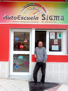 Autoescuela Sigma Estepona Av. Toledo, 1, 29680 Estepona, Málaga, España