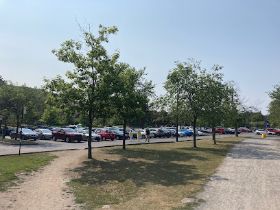 Parking lot for Parc Michel-Chartrand