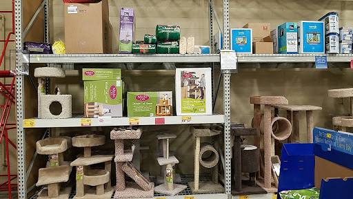 Pet Supply Store «PetSmart», reviews and photos, 950 Hanes Mall Blvd, Winston-Salem, NC 27103, USA