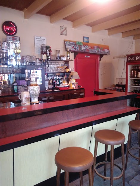 Café Du Platane 16270 Genouillac