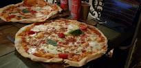 Plats et boissons du Pizzeria Little Napoli à Paris - n°17