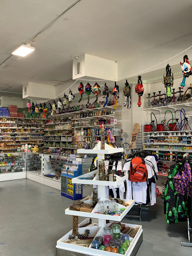 Tobacco Shop «Treehouse Smoke Shop», reviews and photos, 1321 N Federal Hwy, Hollywood, FL 33020, USA