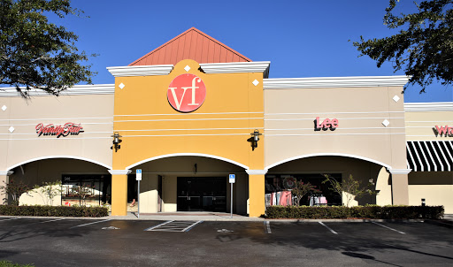 VF Outlet, 15501 S Apopka Vineland Rd, Orlando, FL 32821, USA, 