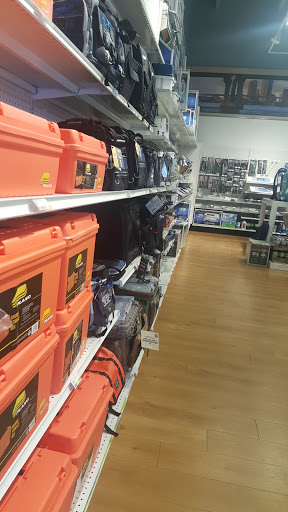 Marine Supply Store «West Marine», reviews and photos, 17641 Biscayne Blvd, Aventura, FL 33160, USA