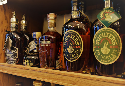 Liquor Store «Grove Liquors», reviews and photos, 2969 McDonald St, Coconut Grove, FL 33133, USA