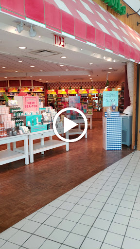 Beauty Supply Store «Bath & Body Works», reviews and photos, 474 Eagle Ridge Mall Entrance, Lake Wales, FL 33853, USA