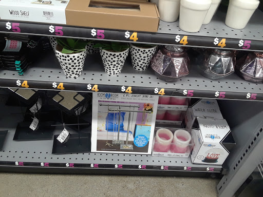 Variety Store «Five Below», reviews and photos, 255 Grossman Dr, Braintree, MA 02184, USA