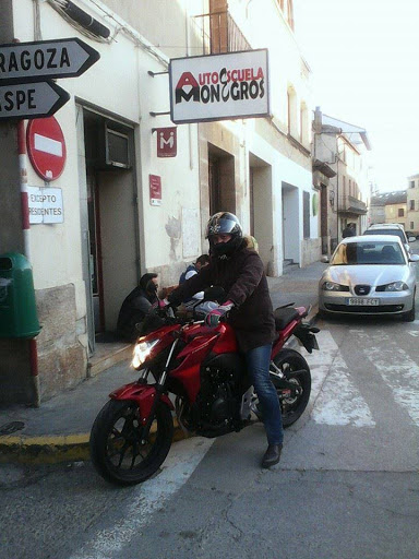 Autoescuela Monegros, Escuela en Sariñena,Huesca